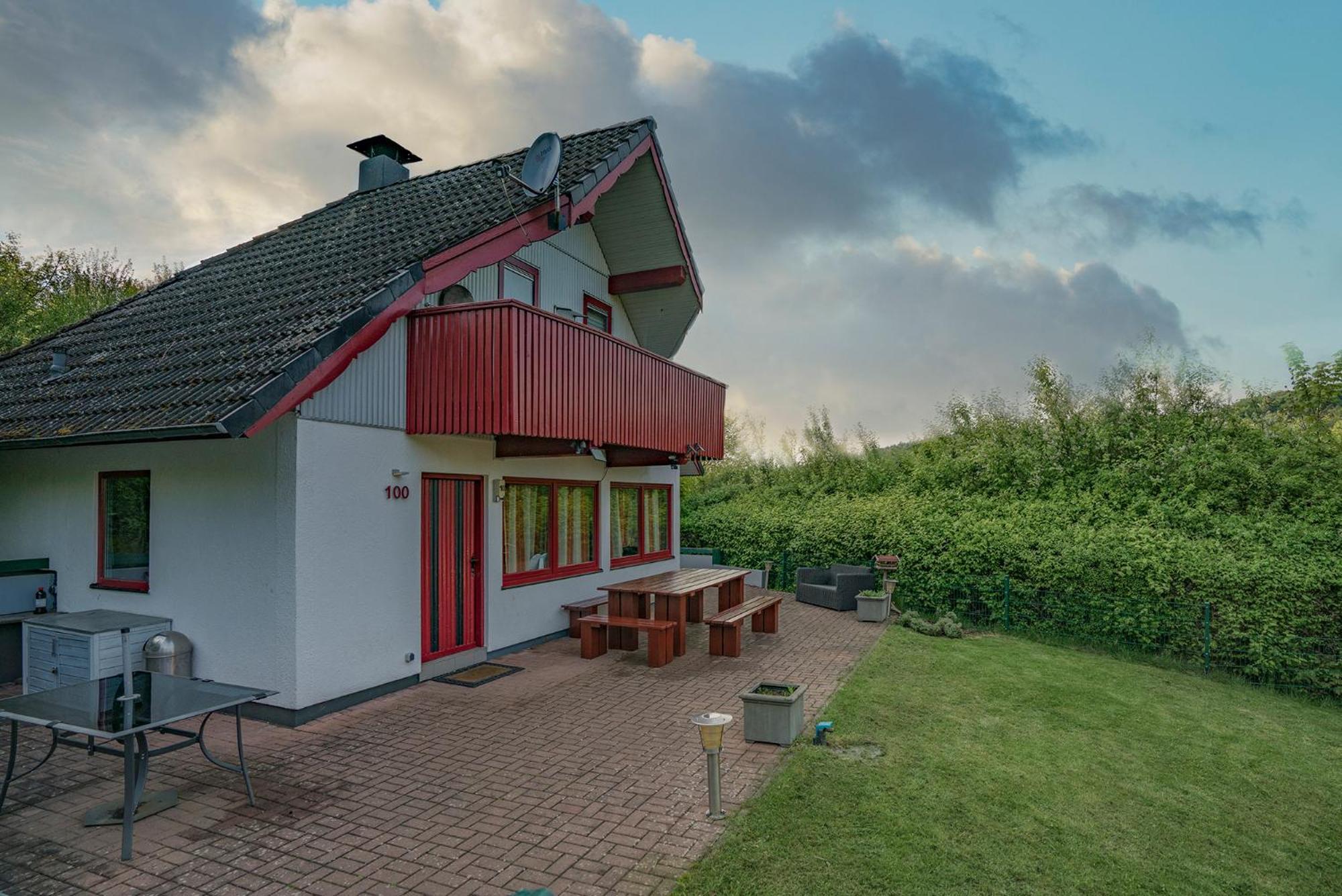 Fh "Baeren Ecke" Am See Im Hessischen Bergland Kirchheim  Exterior photo